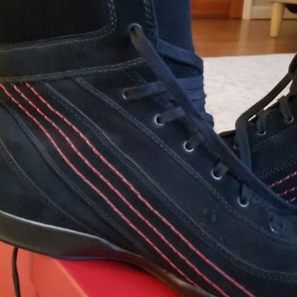 Tod's Ferrari Boots - Picture 3 of 11